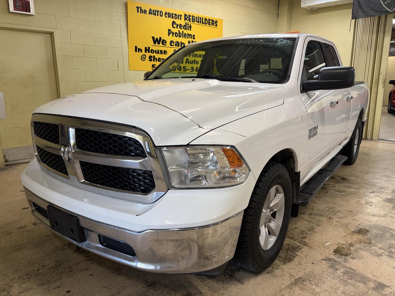 2016 RAM 1500 SLT Photo