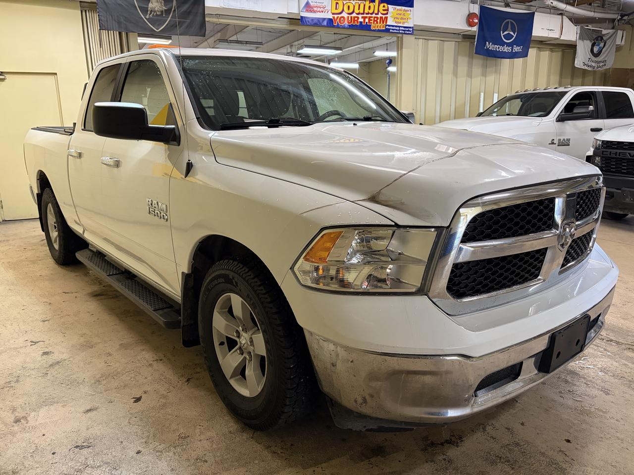2016 RAM 1500 SLT Photo