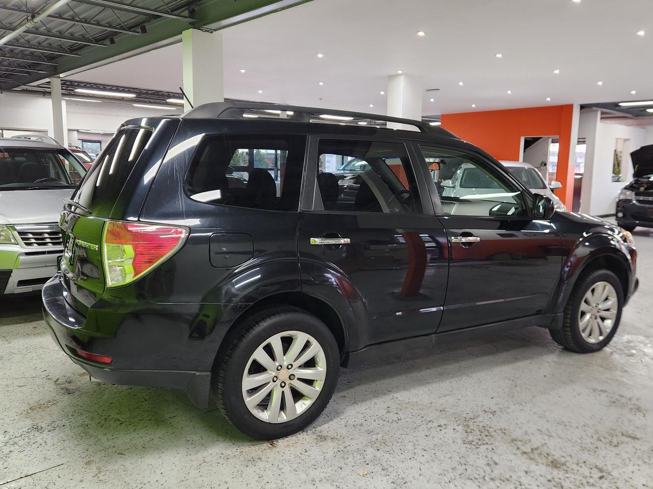 2011 Subaru Forester X Limited SUNROOF H-TED SEATS BLUETOOTH 4CYL Photo