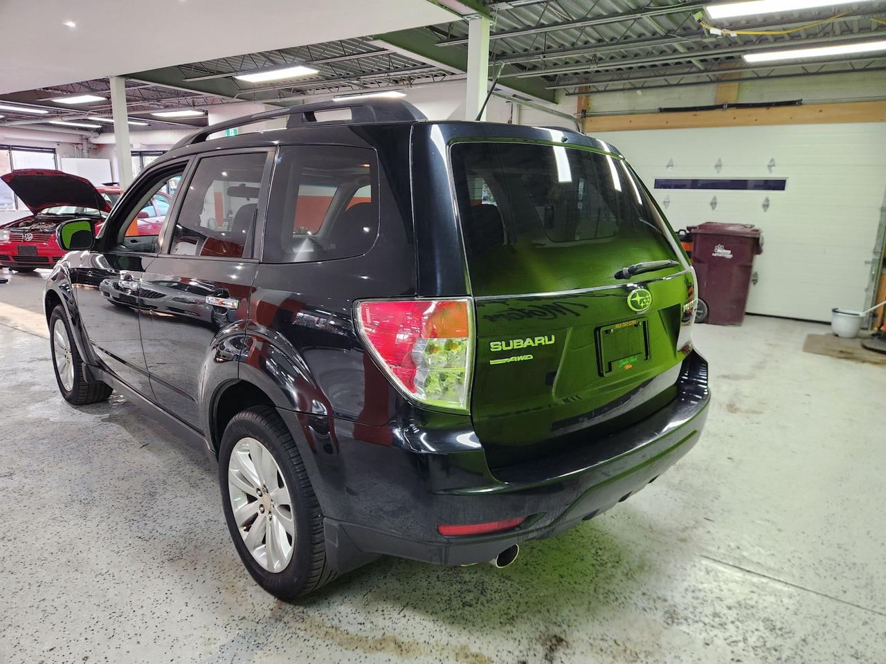 2011 Subaru Forester X Limited SUNROOF H-TED SEATS BLUETOOTH 4CYL Photo