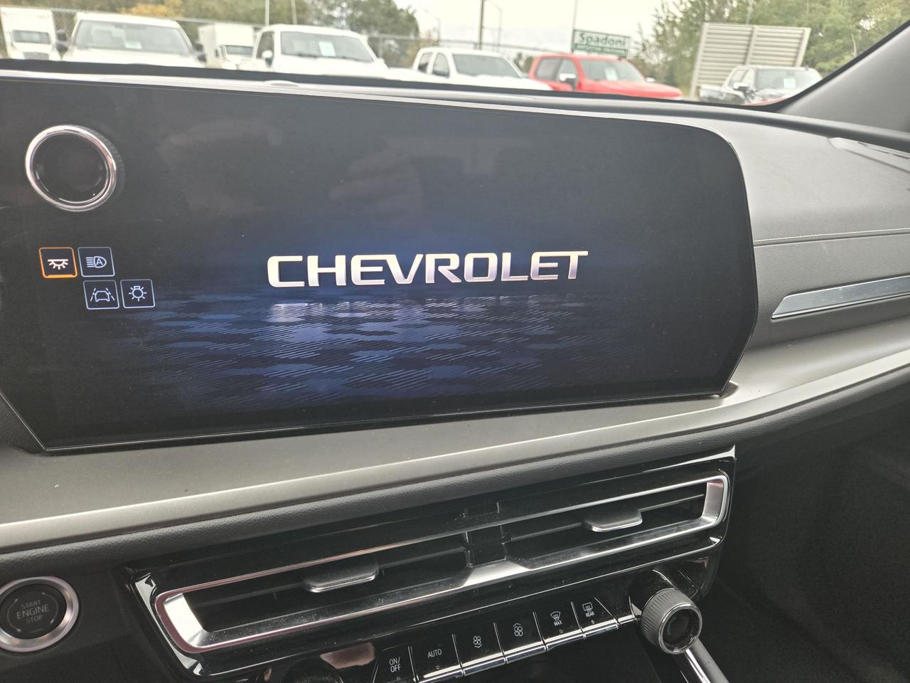 2025 Chevrolet Traverse LT Photo