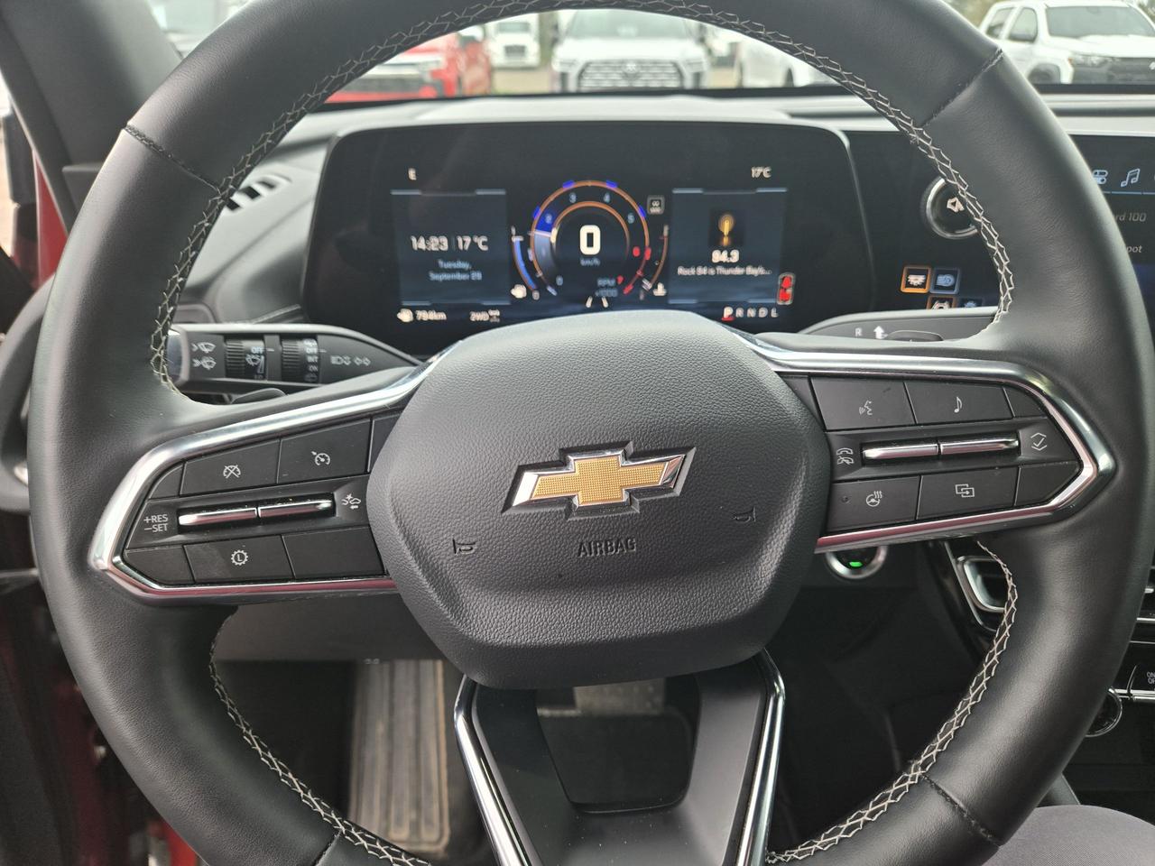 2025 Chevrolet Traverse LT Photo