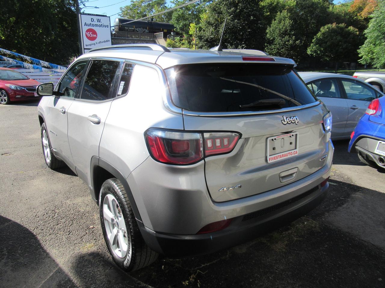 2018 Jeep Compass NORTH Photo