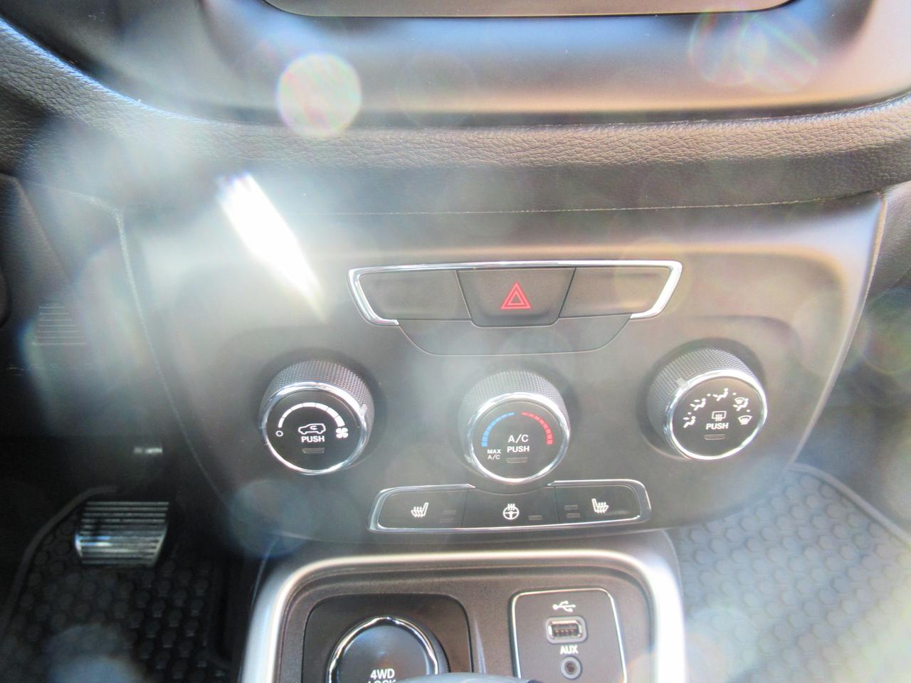 2018 Jeep Compass NORTH Photo