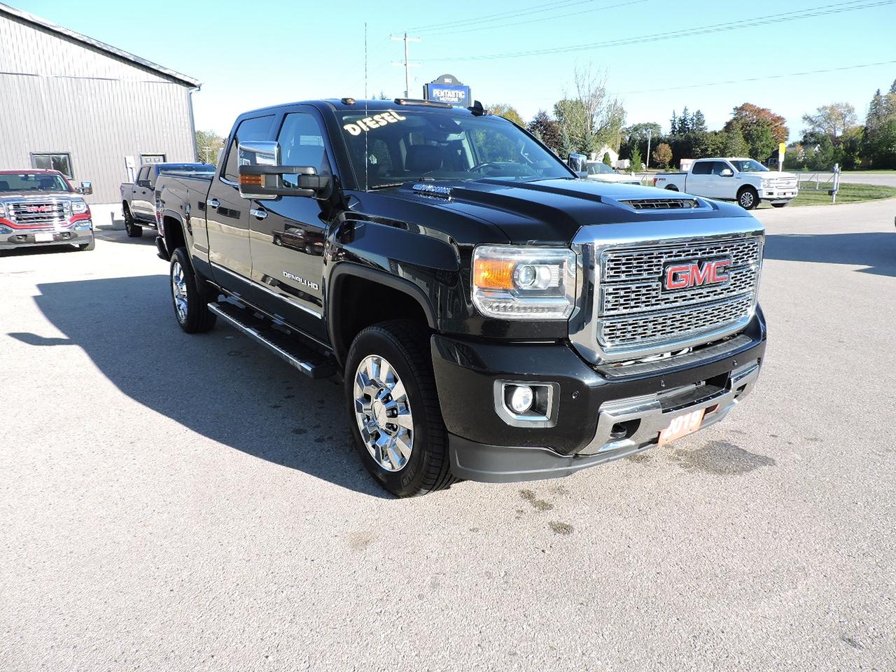 2019 GMC Sierra 2500 Denali 6.6L Diesel 4X4 Leather Navigation 176000 K - Photo #1