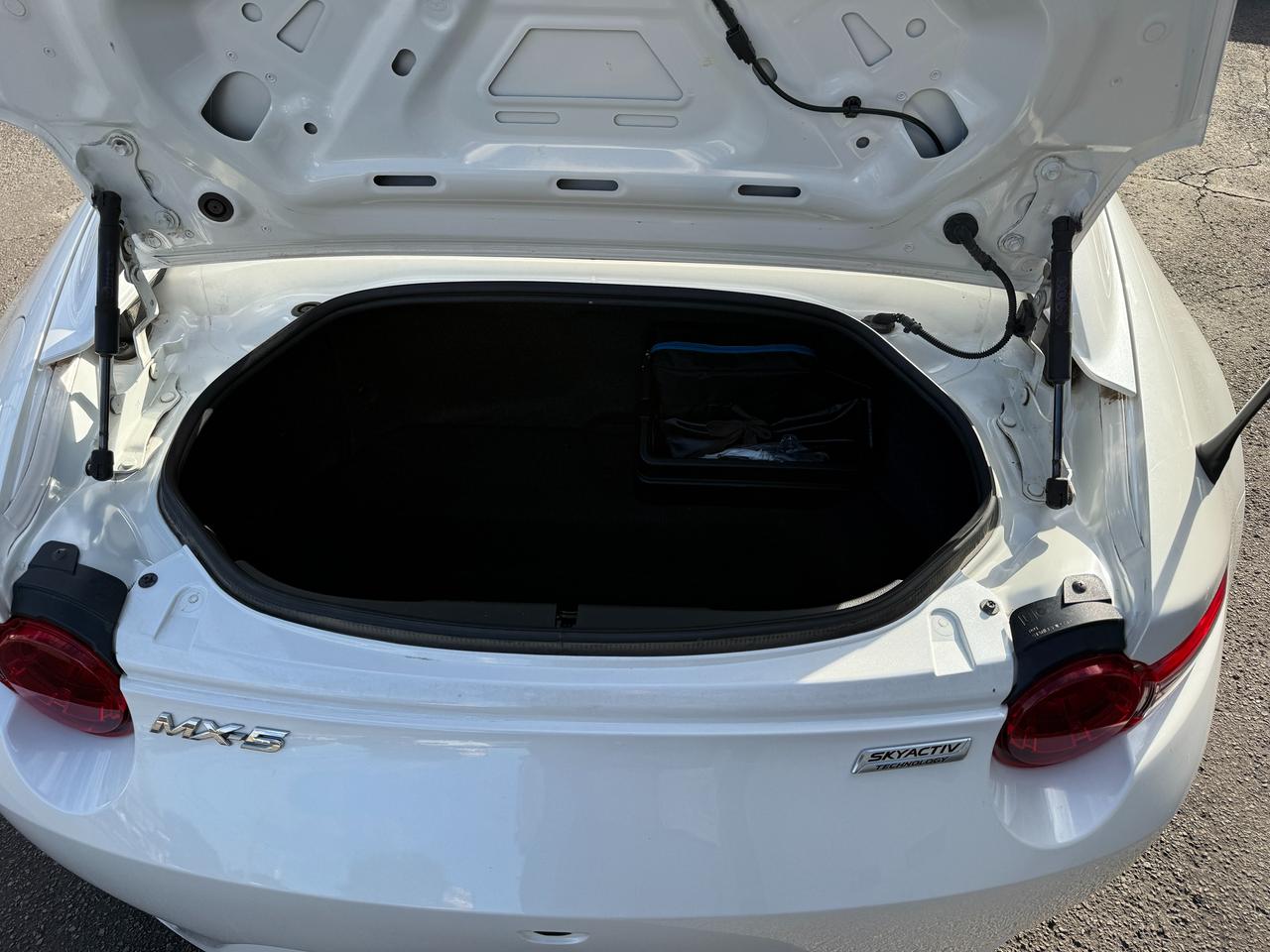 2019 Mazda Miata MX-5 MX-5  RF GRAND TOURING Photo