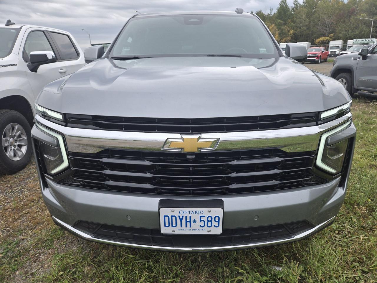 2025 Chevrolet Suburban LS Photo5