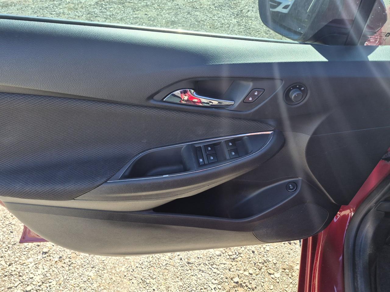 2017 Chevrolet Cruze 4dr Sdn Photo