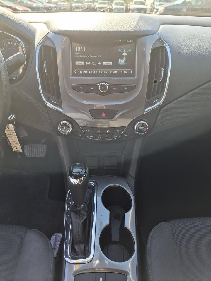 2017 Chevrolet Cruze 4dr Sdn Photo