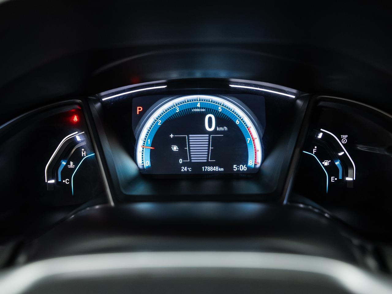2017 Honda Civic TOURING COUPE | Nav | Leather | Sunroof | CarPlay Photo