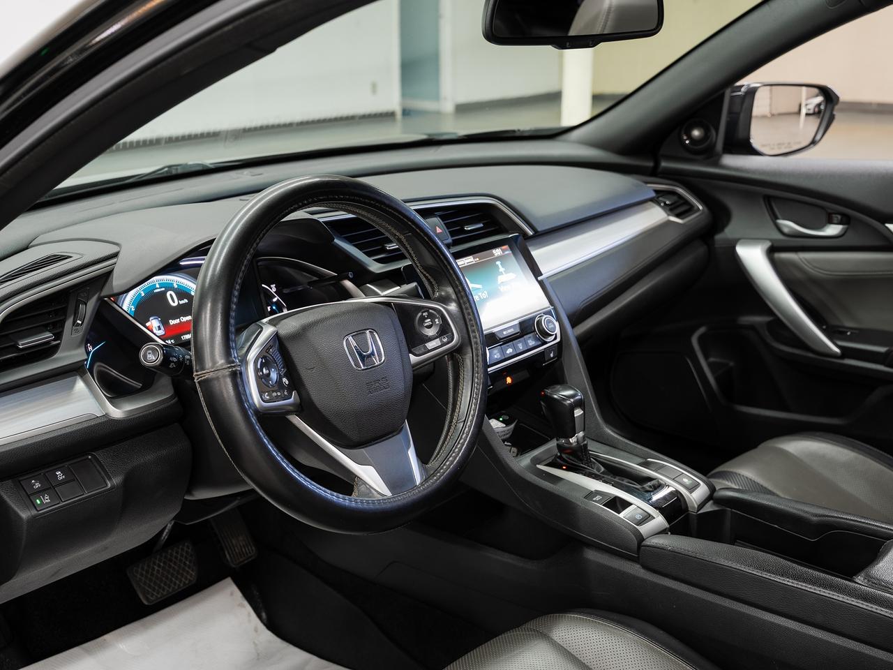 2017 Honda Civic TOURING COUPE | Nav | Leather | Sunroof | CarPlay Photo