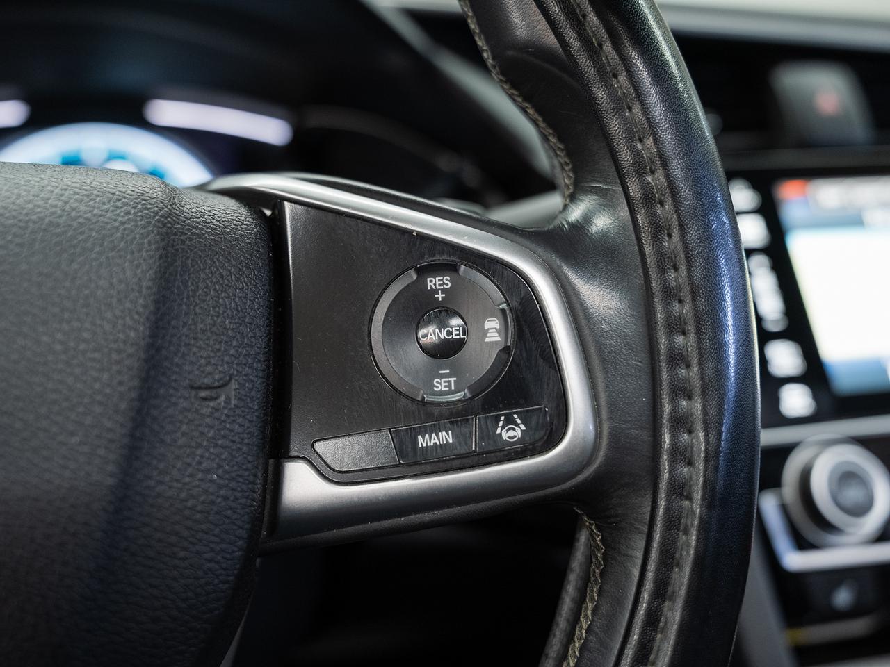 2017 Honda Civic TOURING COUPE | Nav | Leather | Sunroof | CarPlay Photo