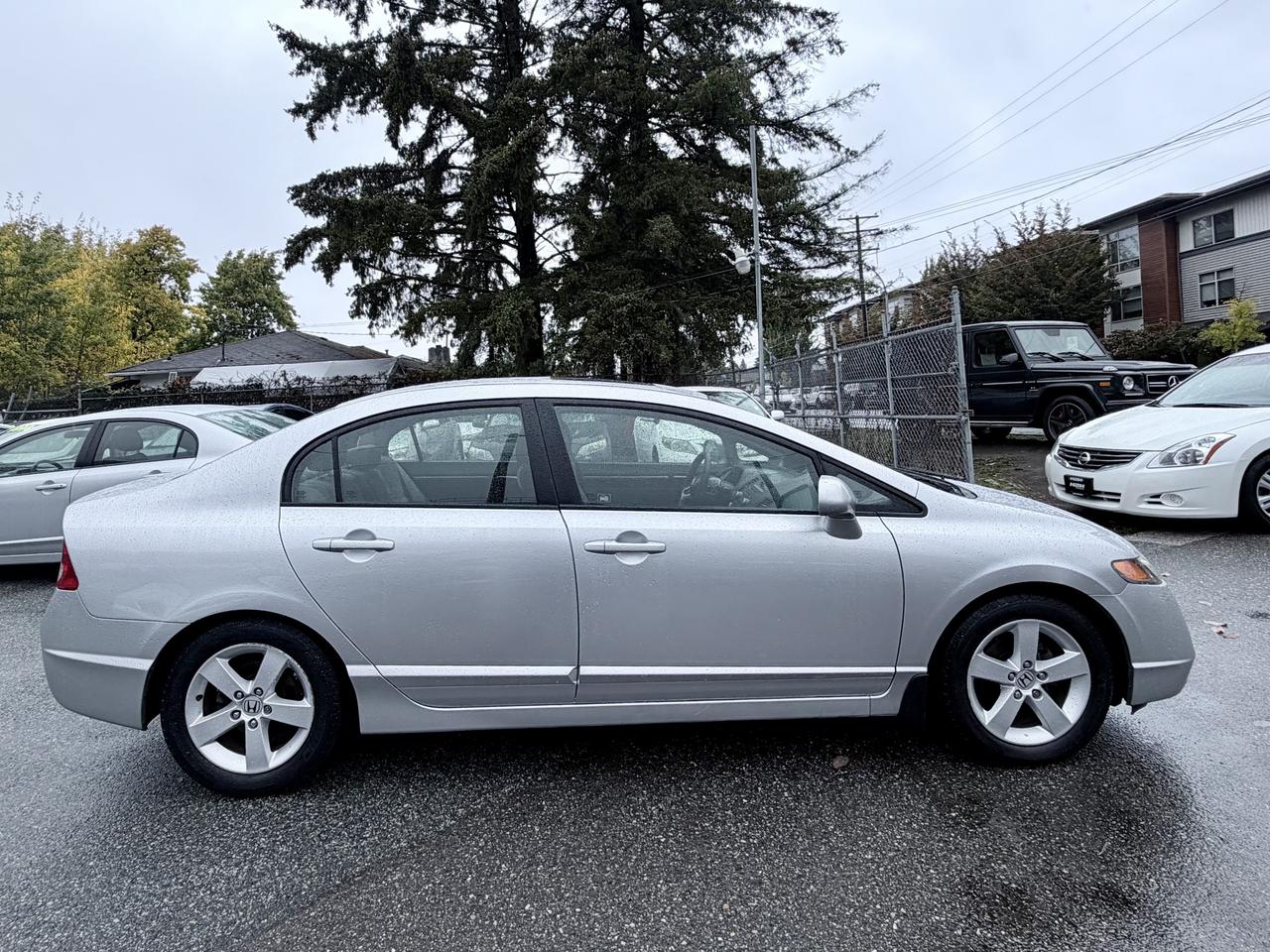 2006 Honda Civic 4dr EX Auto Photo4