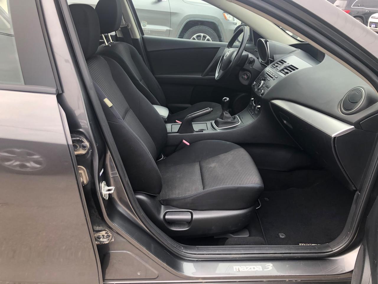 2012 Mazda MAZDA3 GX, CERTIFIED WITH 3 YRS WARRANTY INCLUDED Photo