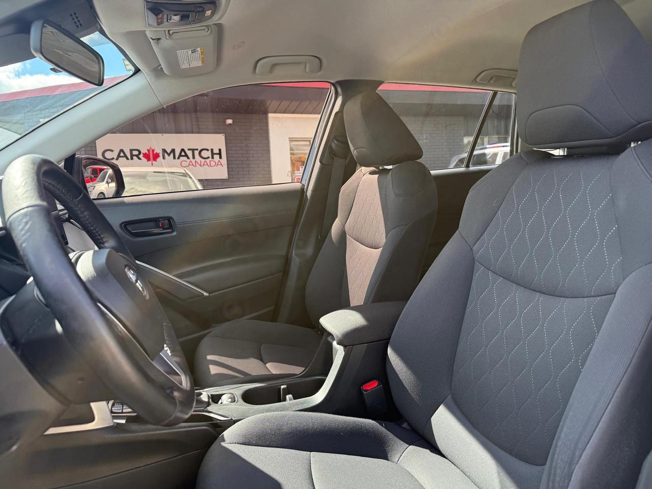 2023 Toyota Corolla Cross LE / AWD / NO ACCIDENTS / HTD STEERING / BLUETOOTH Photo