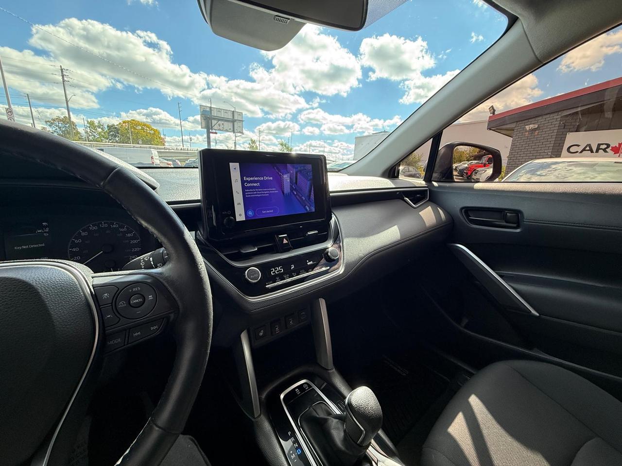 2023 Toyota Corolla Cross LE / AWD / NO ACCIDENTS / HTD STEERING / BLUETOOTH Photo
