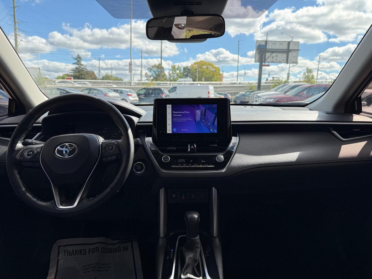 2023 Toyota Corolla Cross LE / AWD / NO ACCIDENTS / HTD STEERING / BLUETOOTH Photo
