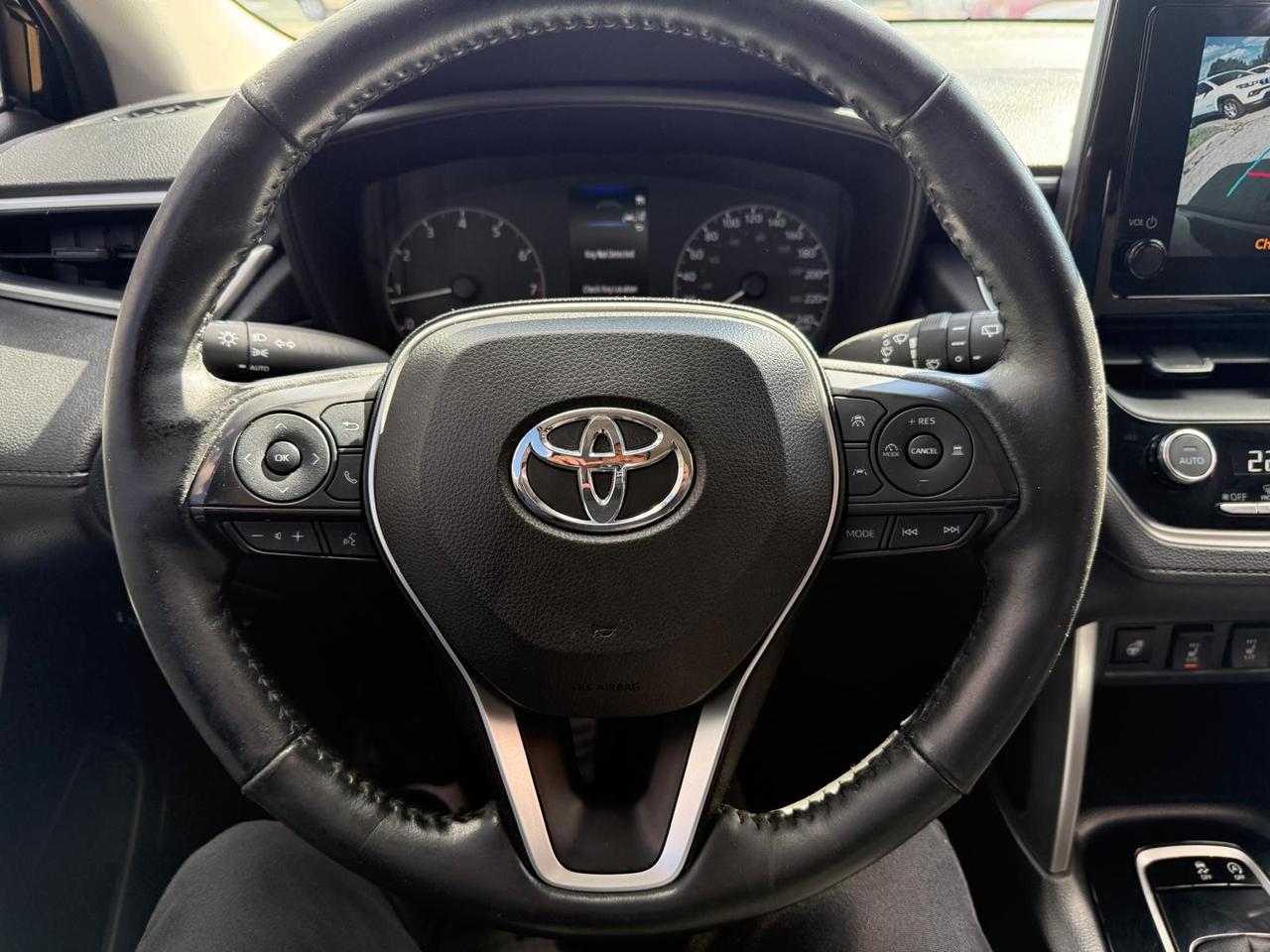 2023 Toyota Corolla Cross LE / AWD / NO ACCIDENTS / HTD STEERING / BLUETOOTH Photo