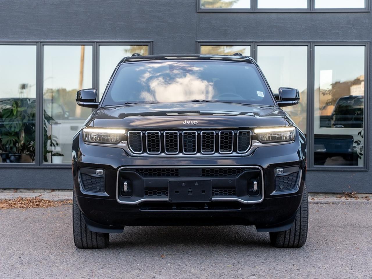 2023 Jeep Grand Cherokee Grand Cherokee L Overland 4x4 Photo2