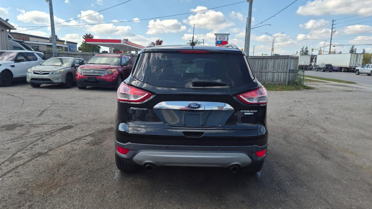 2014 Ford Escape TITANIUM, LEATHER, PANO ROOF, ONLY 130KMS, CERT Photo3