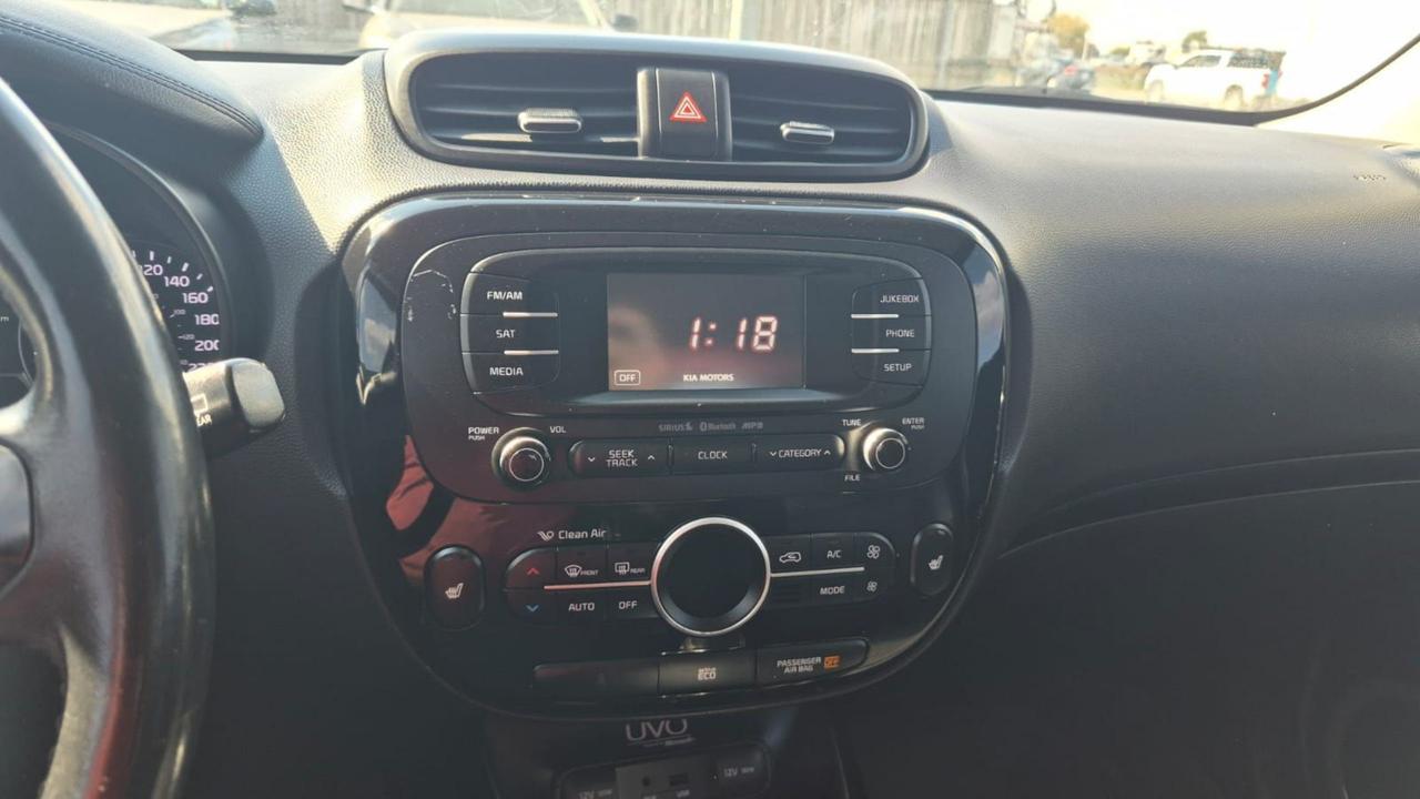 2014 Kia Soul SX, 2 TONE, LEATHER, LOADED, ONLY 181KMS, CERT Photo