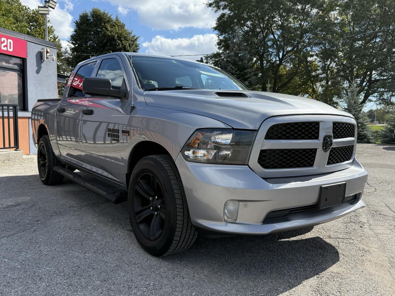 2020 RAM 1500 Classic EXPRESS | Leather | Backup Camera | Heated Seats Photo