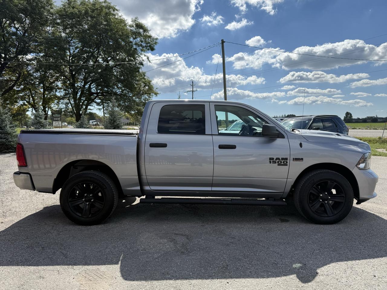 2020 RAM 1500 Classic EXPRESS | Leather | Backup Camera | Heated Seats Photo