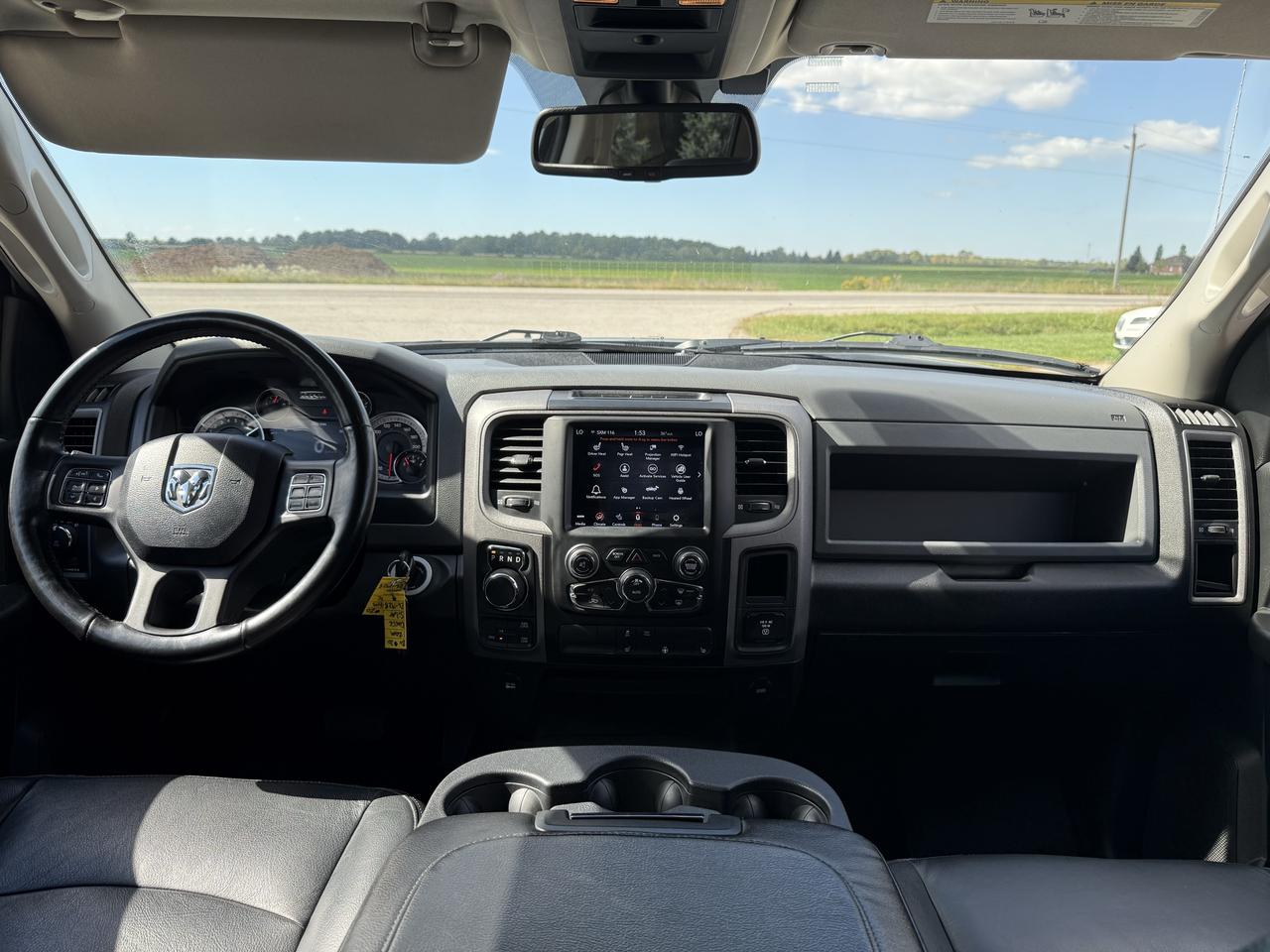 2020 RAM 1500 Classic EXPRESS | Leather | Backup Camera | Heated Seats Photo
