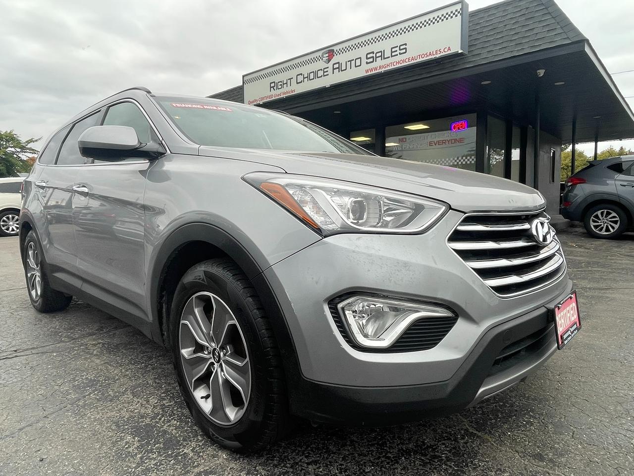 2014 Hyundai Santa Fe FWD 4DR 3.3L AUTO - Photo #1