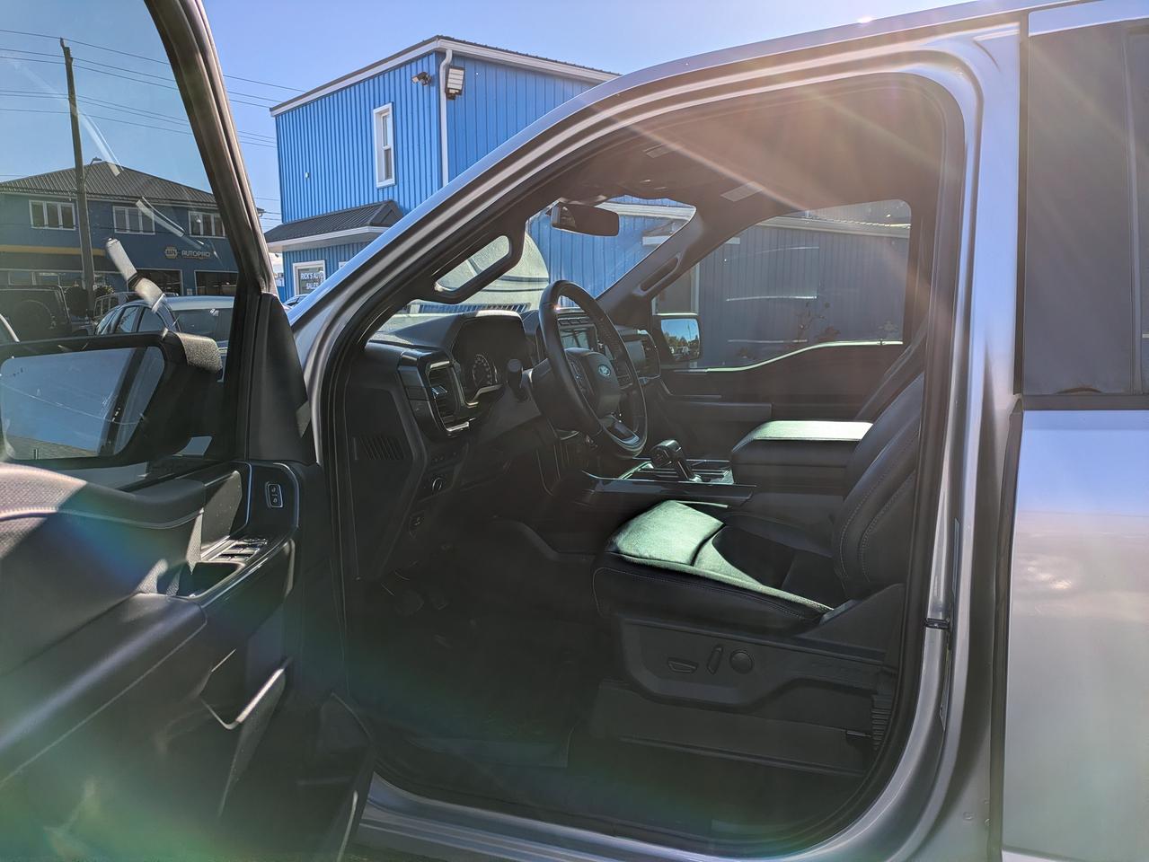 2022 Ford F-150 XLT 4WD SuperCrew 5.5' Box Photo
