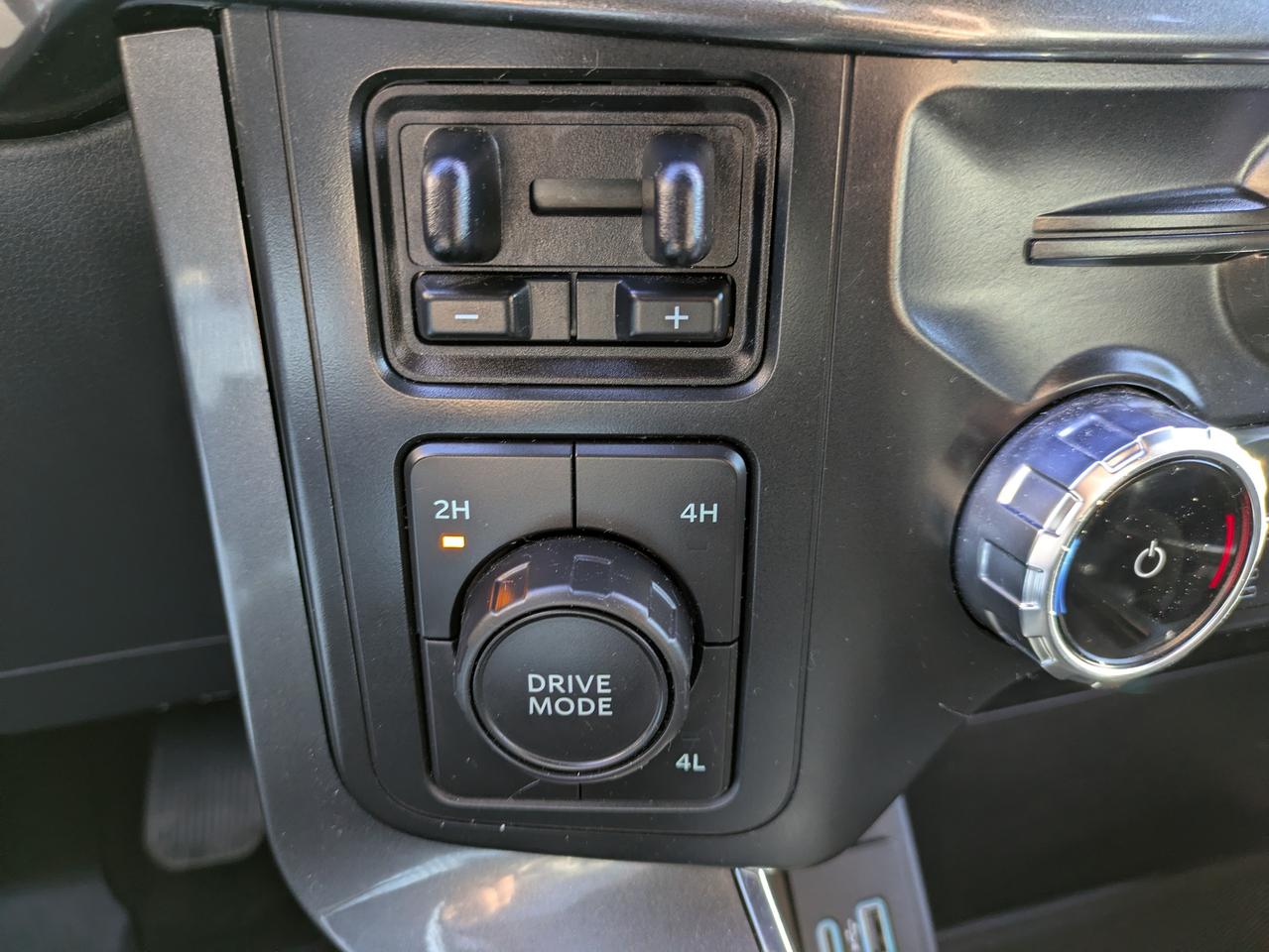 2022 Ford F-150 XLT 4WD SuperCrew 5.5' Box Photo