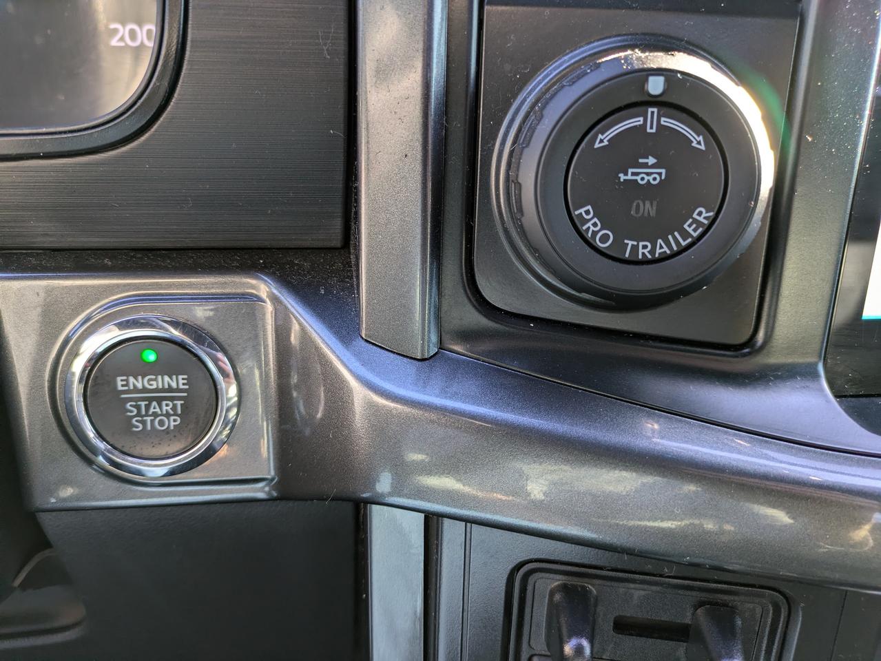2022 Ford F-150 XLT 4WD SuperCrew 5.5' Box Photo