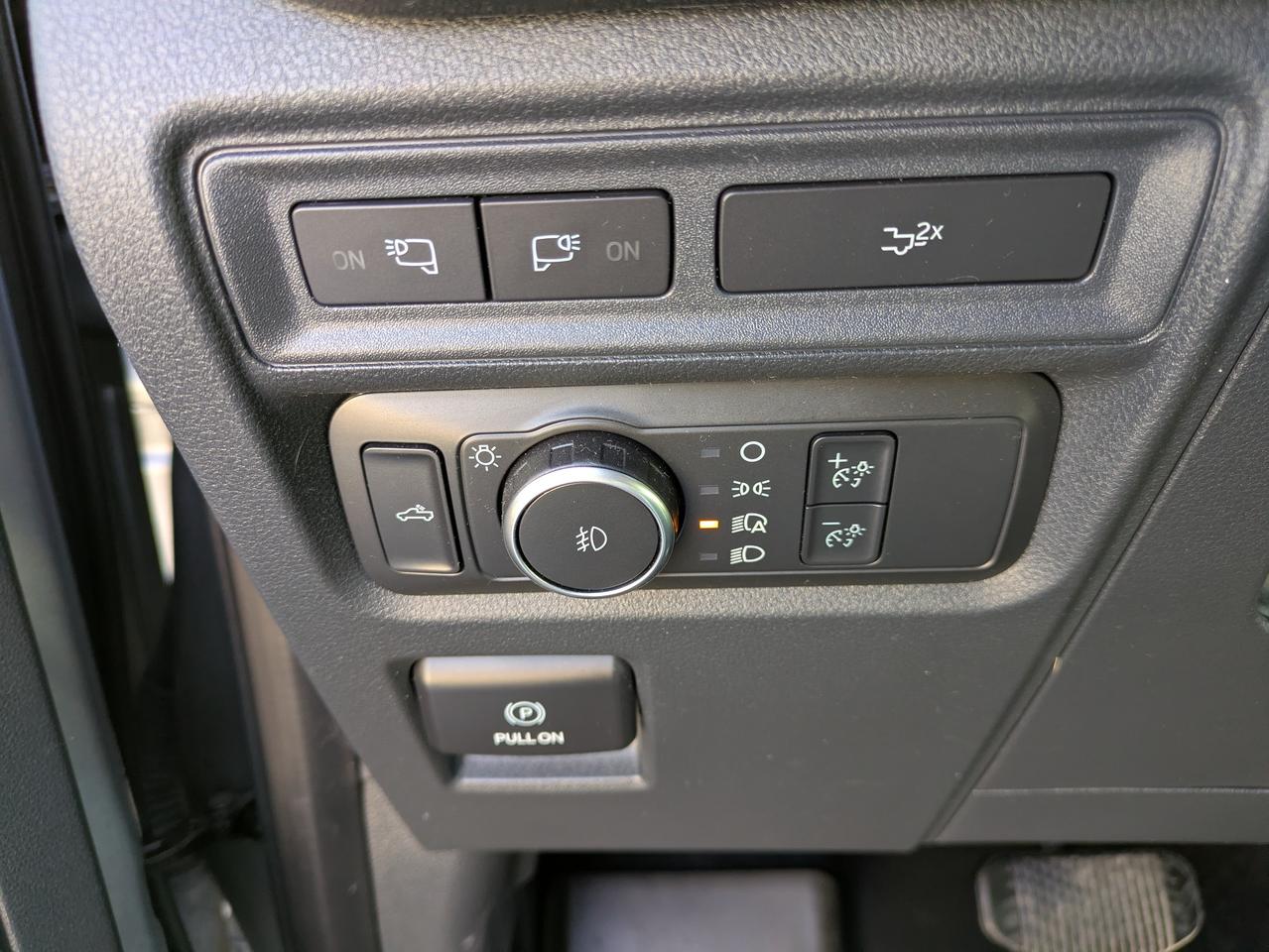 2022 Ford F-150 XLT 4WD SuperCrew 5.5' Box Photo