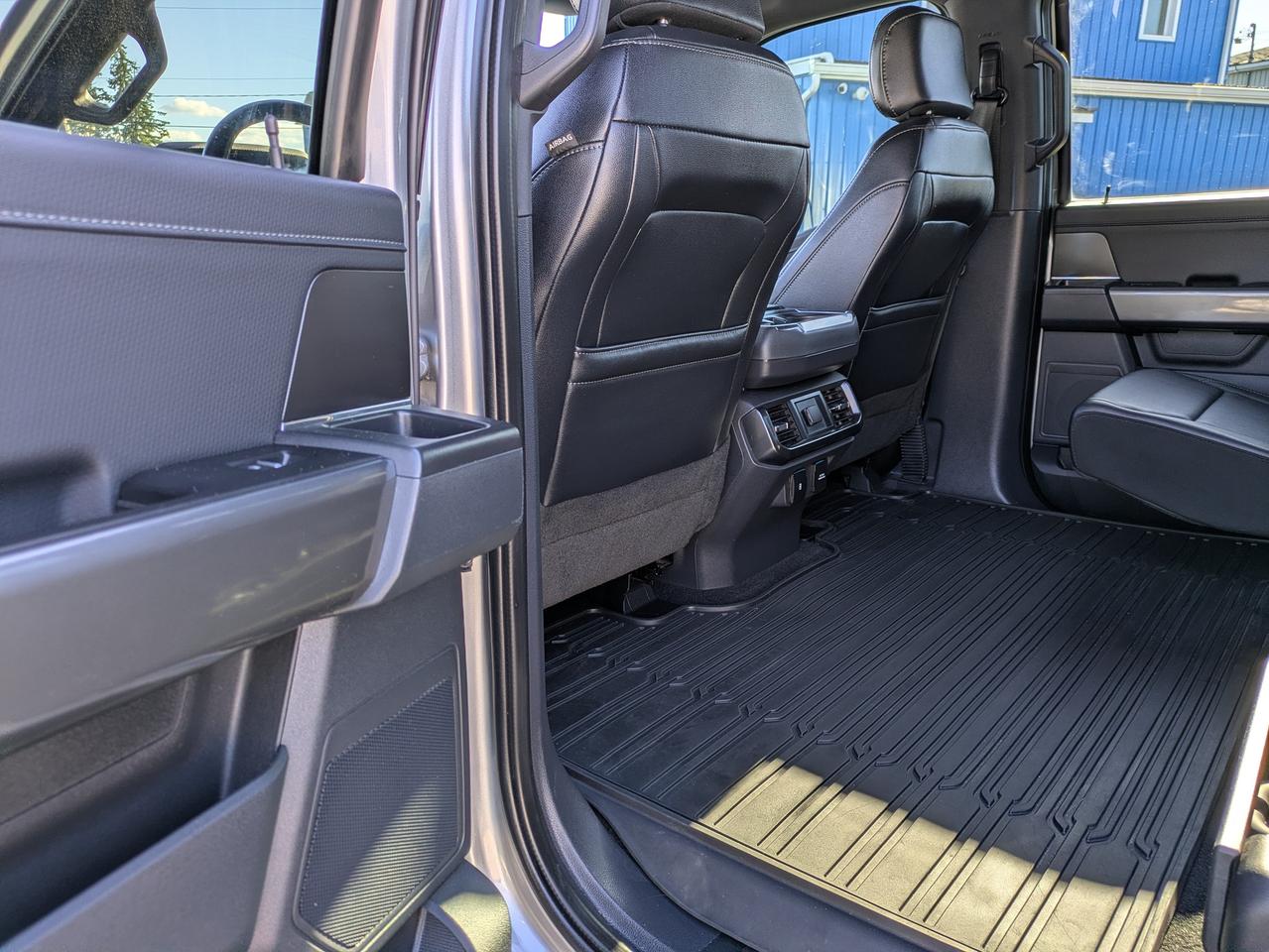 2022 Ford F-150 XLT 4WD SuperCrew 5.5' Box Photo