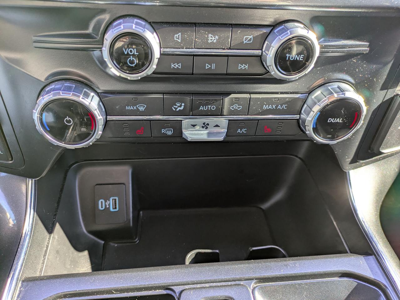 2022 Ford F-150 XLT 4WD SuperCrew 5.5' Box Photo