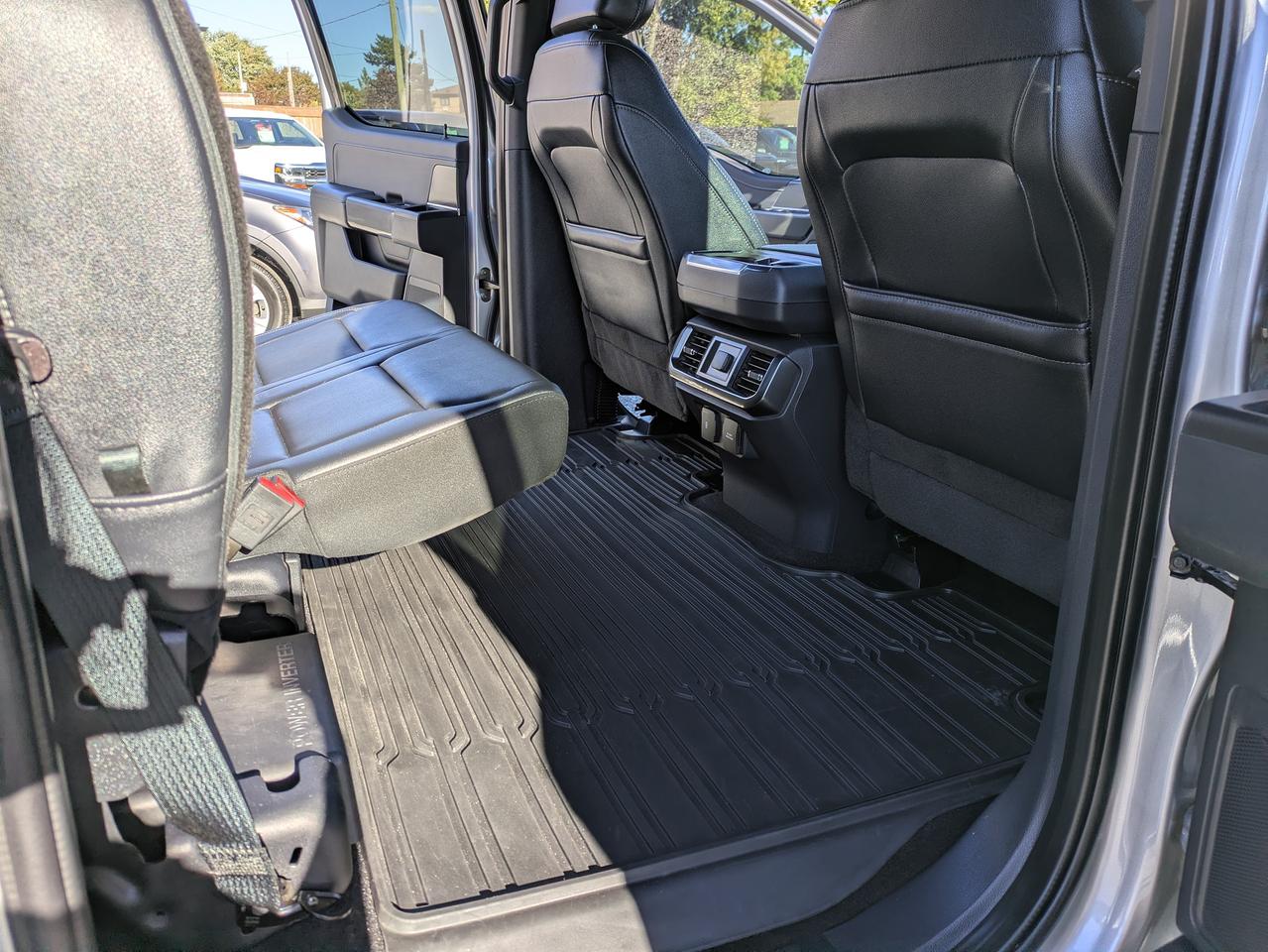 2022 Ford F-150 XLT 4WD SuperCrew 5.5' Box Photo