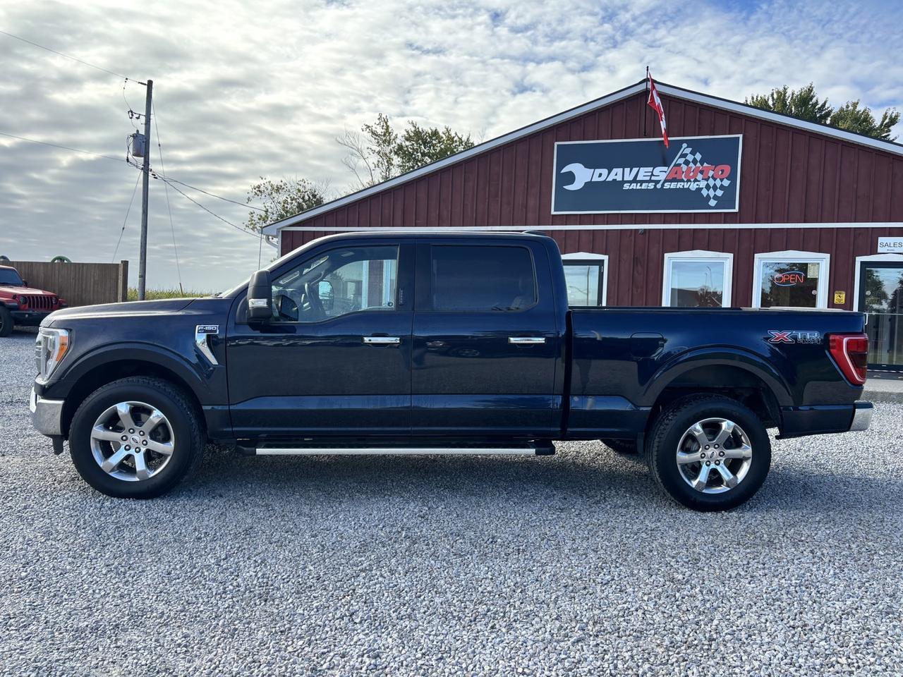2022 Ford F-150 XLT Photo