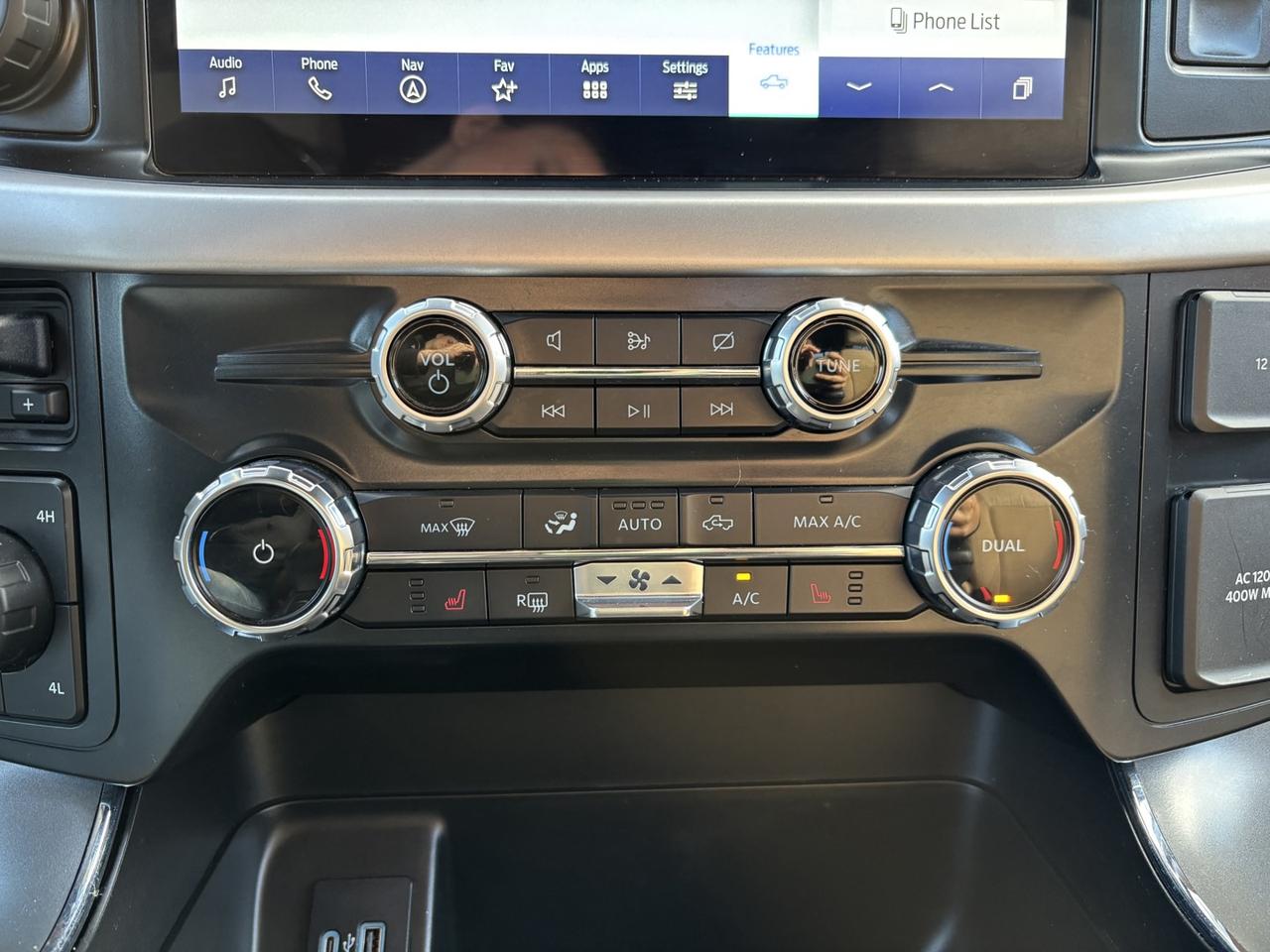 2022 Ford F-150 XLT Photo