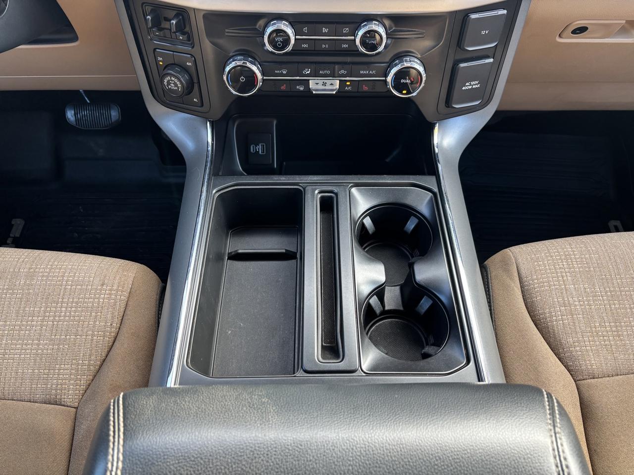 2022 Ford F-150 XLT Photo