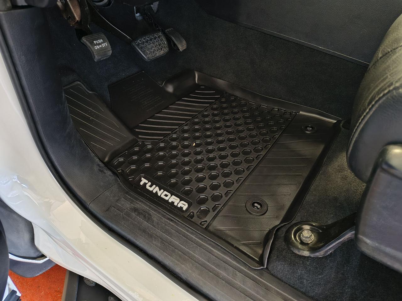 2020 Toyota Tundra TRD SPORT 4X4 Photo0