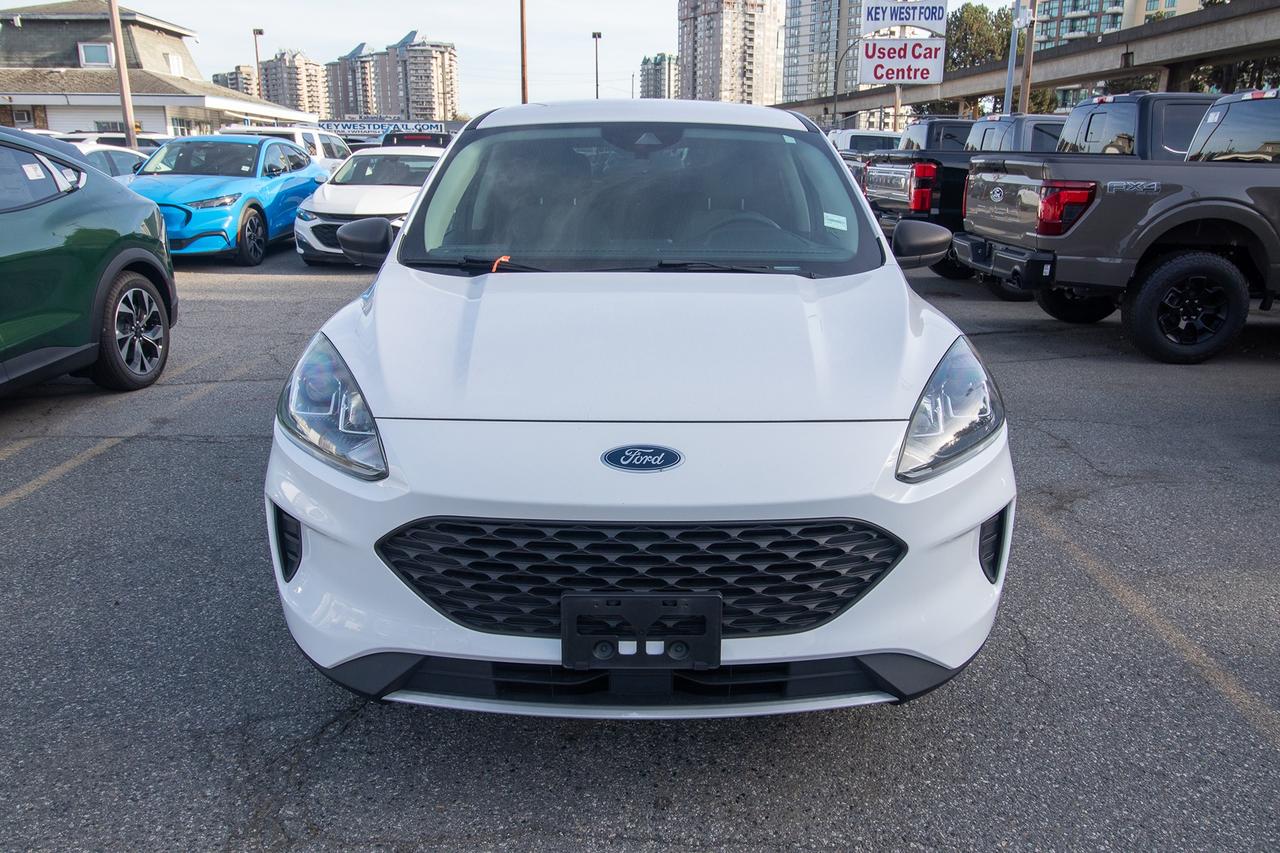 2020 Ford Escape S Photo2