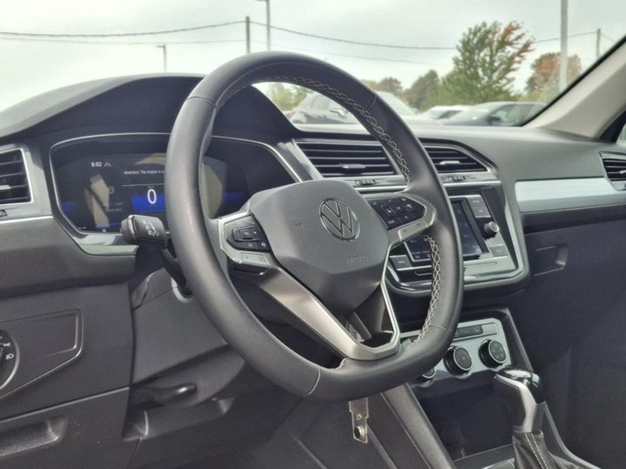 2024 Volkswagen Tiguan Trendline AWD | Heated Seats | Cruise Control | Apple Carplay + Android Auto | Reverse Cam & More ! Photo