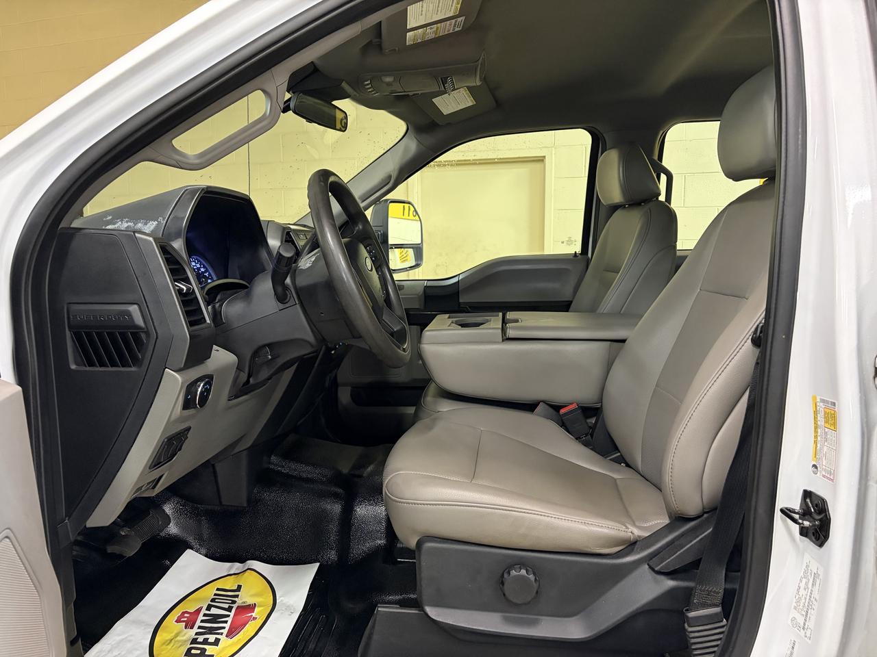 2020 Ford SUPER DUTY F-350 SRW XL Photo