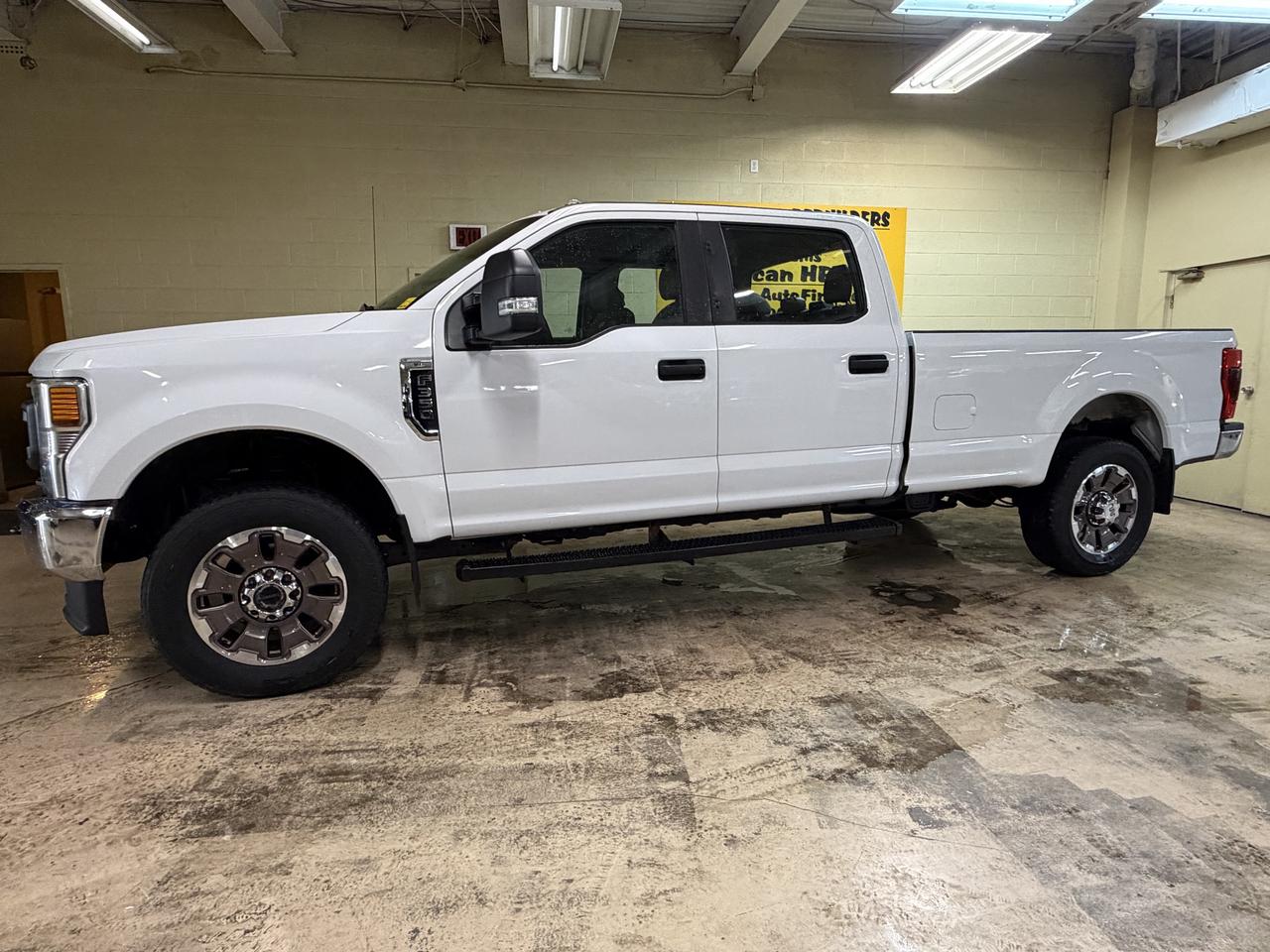 2020 Ford SUPER DUTY F-350 SRW XL Photo