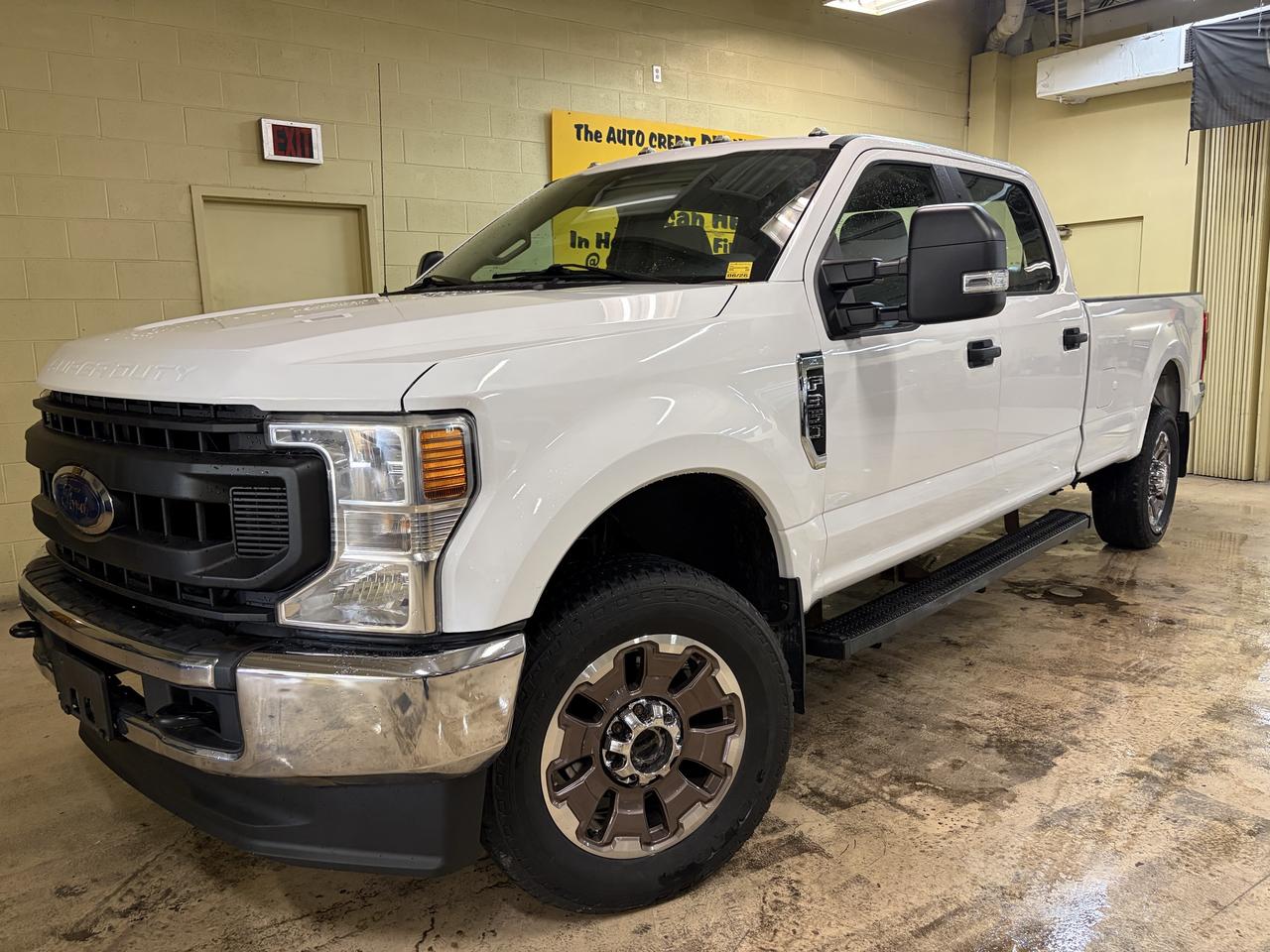 2020 Ford SUPER DUTY F-350 SRW XL Photo