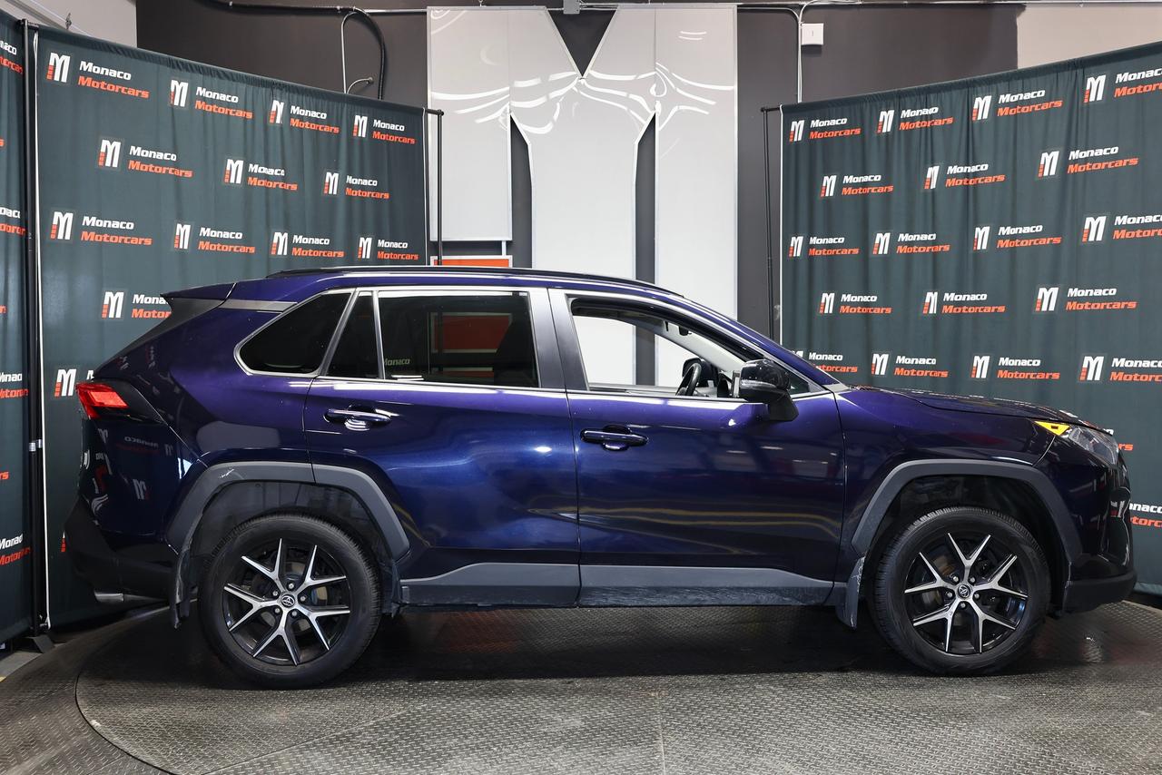 2019 Toyota RAV4 AWD XLE - SUNROOF|CAMERA|BLINDSPOT|LANEKEEP Photo