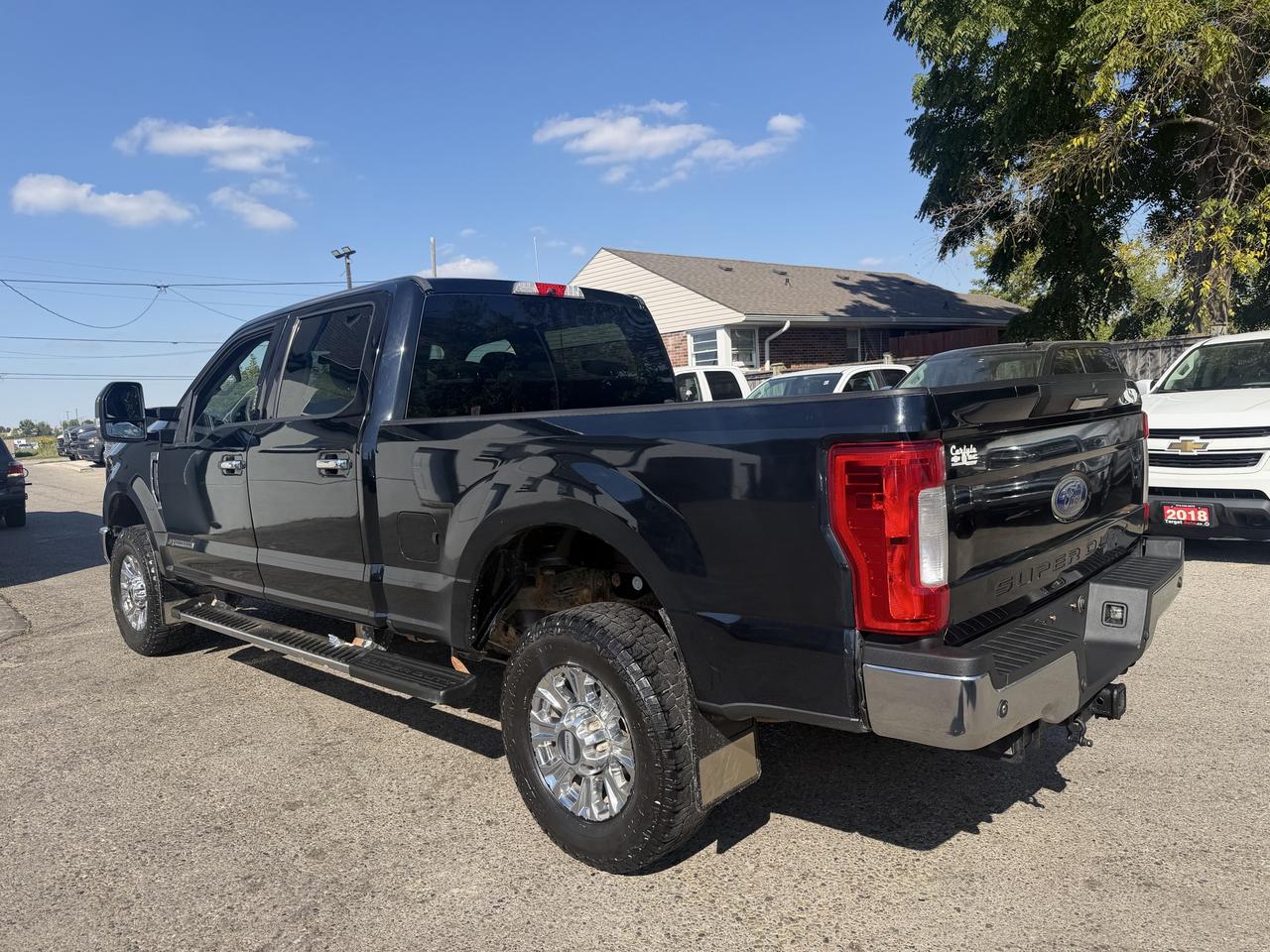 2017 Ford SUPER DUTY F-350 SRW XLT | Power Stroke Diesel Photo4
