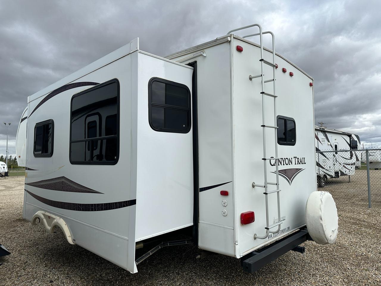2012 Gulf Stream Canyon Trail 26FRKW 