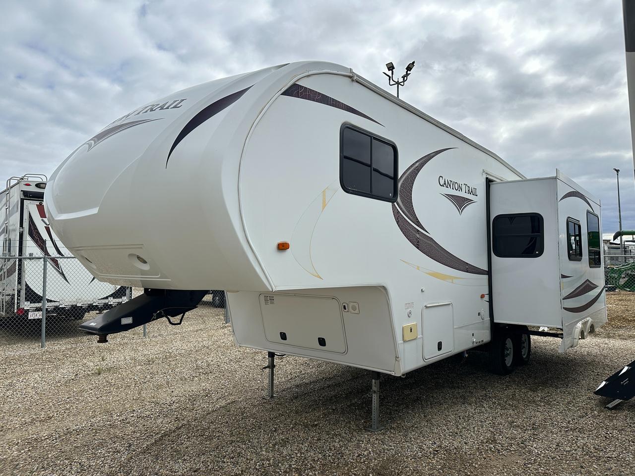 2012 Gulf Stream Canyon Trail 26FRKW 