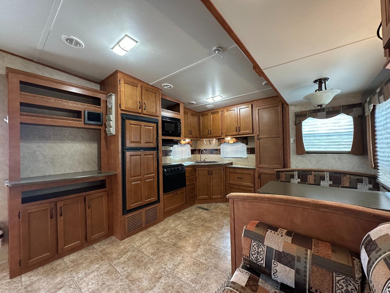 2012 Gulf Stream Canyon Trail 26FRKW 